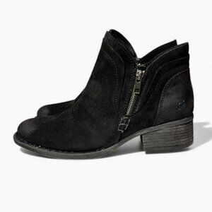 🌻NEW NWOT Born Malta II Women’s Black Suede Ankle Booties Women's Size 10